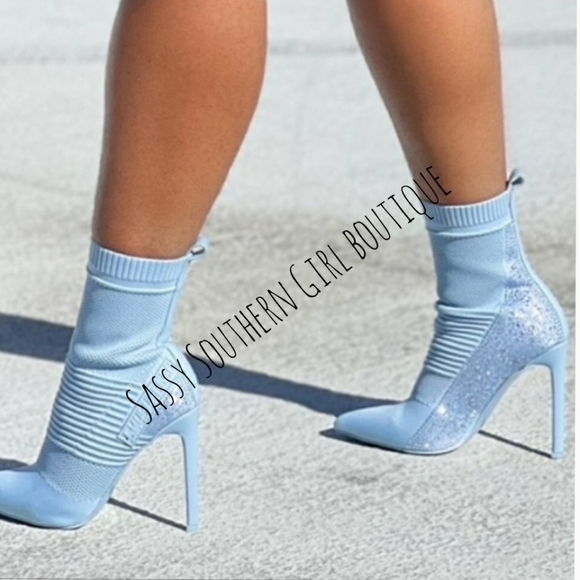🆕⭐ Steve Madden Maxelle baby blue bootie heel - Picture 3 of 13
